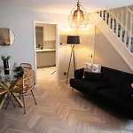 5 Richmond Croft Holiday home *