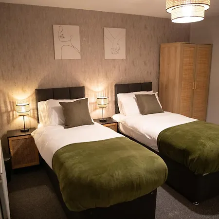 2 Bedroom With Free Parking Close To Leeds Centre Holiday home
