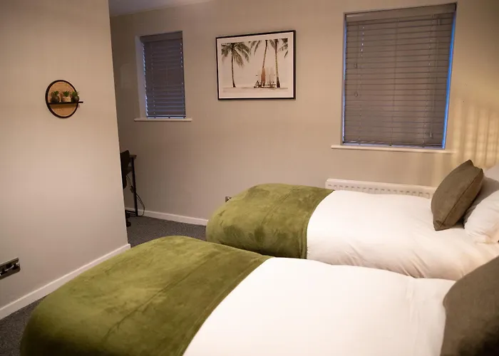 5 Richmond Croft * Лидс